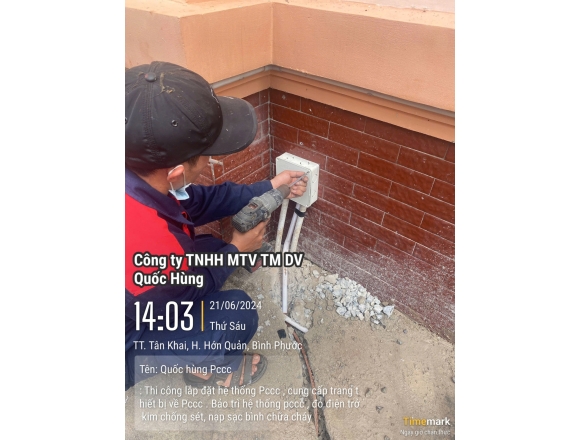 Thi công lắp kim chống sét, Kho bạc Nhà nước Hớn Quản, Bình Phước