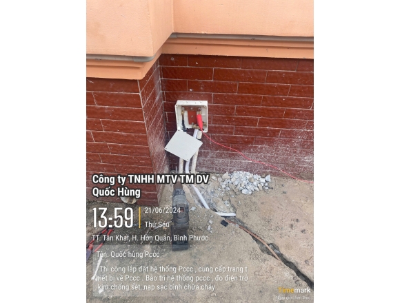 Thi công lắp kim chống sét, Kho bạc Nhà nước Hớn Quản, Bình Phước